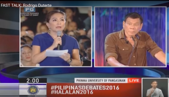 Ông Duterte trả lời phỏng vấn truyền hình hôm 24-4. Ảnh: Inquirer