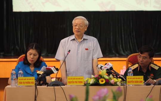 
Tổng Bí thư Nguyễn Phú Trọng giải đáp kiến nghị của cử tri
