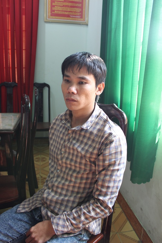 Nguyễn Hoàng Hưng tại trụ sở công an