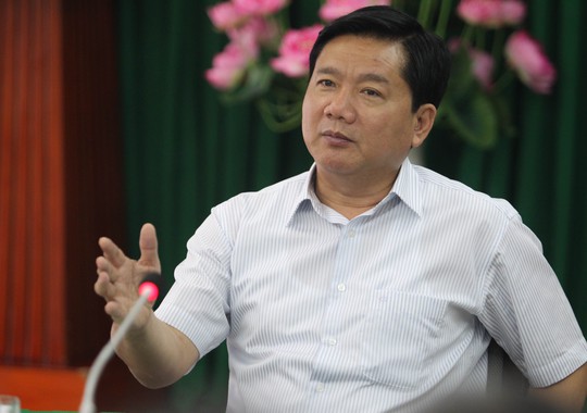 
Bí thư Thành ủy TP Đinh La Thăng: Chẳng lẽ TP HCM thua Bình Dương?
