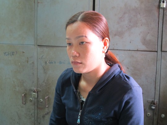 
Nguyễn Thị Tý Ti trộm điện thoại của bệnh nhân tại Viện Tim
