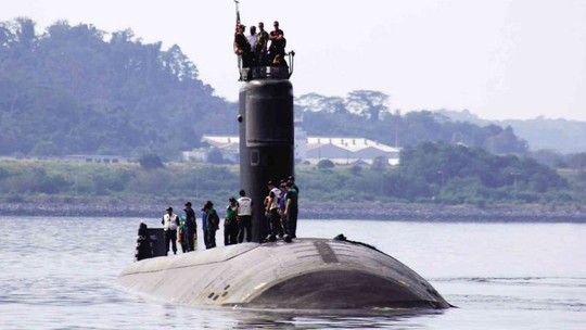 Tàu ngầm hạt nhân tấn công nhanh USS Topeka Ảnh: INQUIRER