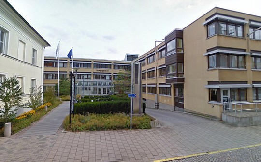 
Cậu bé 12 tuổi bị cưỡng hiếp gần một trung tâm tị nạn Thụy Điển. Ảnh: Daily Mail
