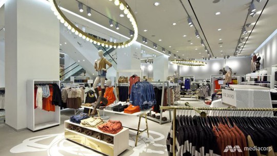 Cửa hàng H&M tại trung tâm thương mại ION Orchard – Singapore. Ảnh: TODAY