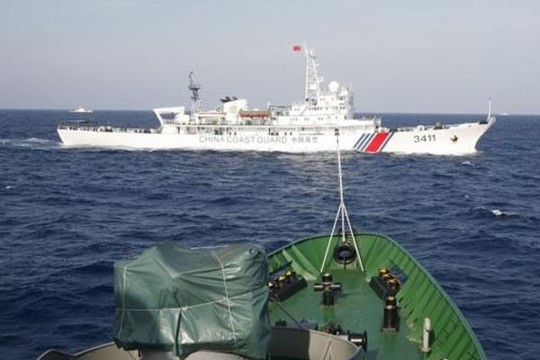 
Tàu Trung Quốc hoạt động trên biển Đông Ảnh: MORNINGLEDGER.COM
