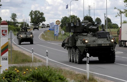 
Lực lượng Mỹ gần biên giới Lithuania – Latvia Ảnh: REUTERS
