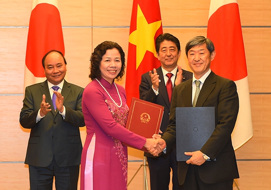 Hai Thủ tướng chứng kiến lễ trao đổi 3 hiệp định vay cho 3 dự án ở Việt Nam: Xây dựng Nhà máy nhiệt điện Thái Bình và đường dây truyền tải; cải thiện môi trường nước TP HCM giai đoạn 2; tuyến đường sắt đô thị số I TP HCM