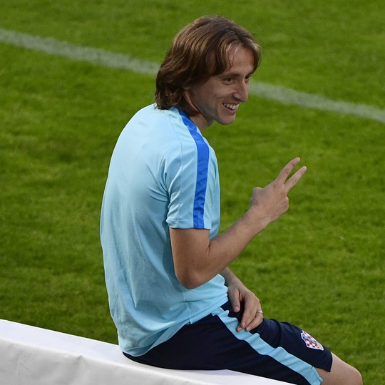 Modric chỉ điểm cho thủ môn Croatia "bắt bài" Ramos