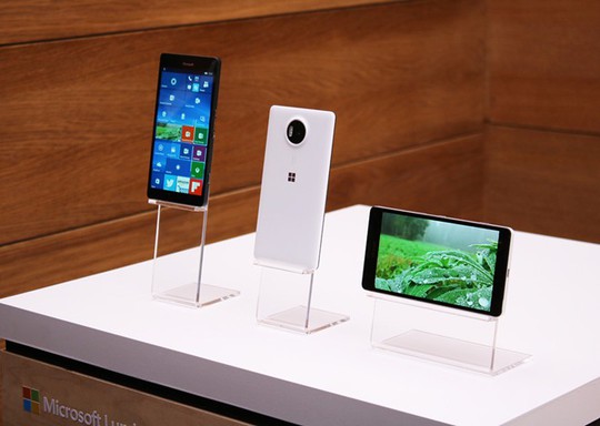 
Hai mẫu smartphone cao cấp của Microsoft đang giảm giá sâu.
