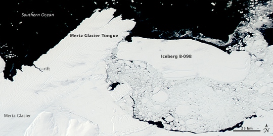 
Tảng băng khổng lồ B-09B mắc kẹt trong vịnh. Ảnh: antartica.gov.au
