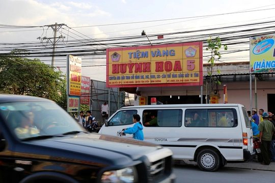 
Tiệm vàng nơi xảy ra cướp
