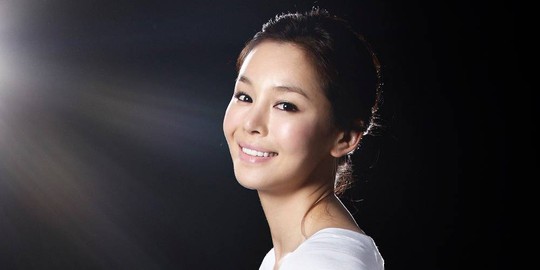 Nữ diễn viên xinh đẹp Kim Se Ah bị kiện