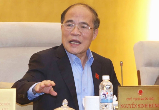 Chủ tịch QH Nguyễn Sinh Hùng: Dân như điện còn QH là ắc quy. Họ nạp điện thì ắc quy chạy được