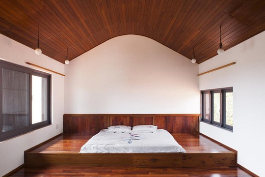 
Phòng ngủ được bố trí ở khối nhà duy nhất có lầu nhằm giúp chủ nhà có hướng nhìn đẹp và toàn diện nhất!

