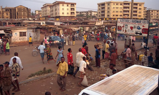 TP Onitsha - Nigeria đứng đầu danh sách những thành phố có không khí ô nhiễm nhất thế giới Ảnh: Alamy