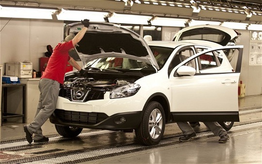 
Bên trong nhà máy sản xuất ô tô của Nissan tại Anh - Ảnh: Telegraph
