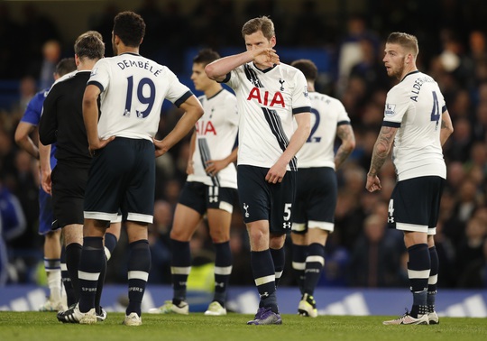 Có rất nhiều cơ hội để đăng quang trong mùa giải mà nhiều ông lớn sa sút, nhưng Tottenham cuối cùng lại phải dâng cúp cho Leicester City