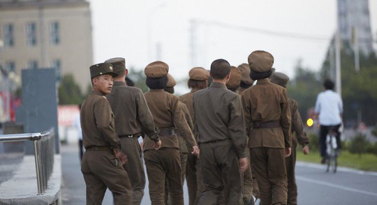 
Các quân nhân trẻ tuổi của Triều Tiên. Ảnh: NK News
