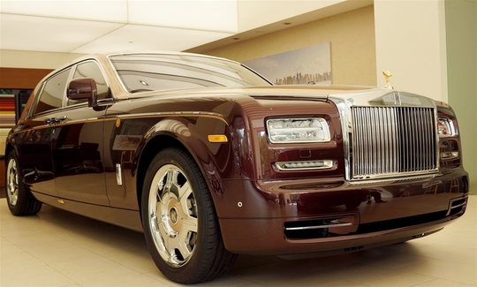 Theo biểu thuế mới, Rolls-Royce Phantom lửa thiêng có thể lên tới 70 tỉ đồng