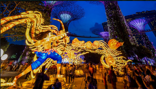 Tái hiện truyền thuyết 10 mặt trời tại Gardens by the Bay