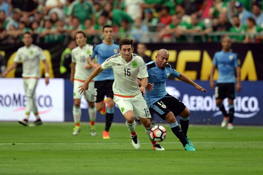 
Herrera ghi bàn ấn định chiến thắng 3-1 cho Mexico
