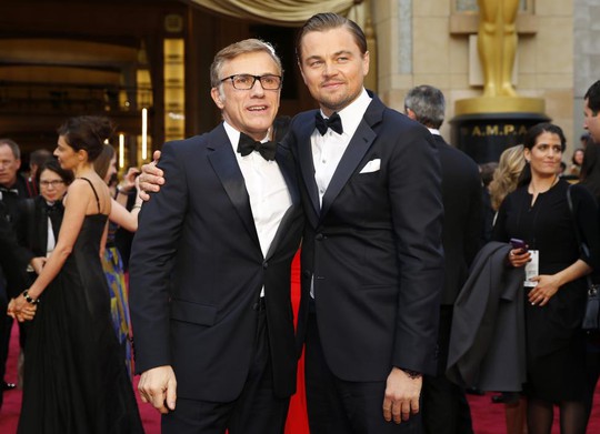 Leonardo và nam diễn viên Christoph Waltz tại Oscar 2014.