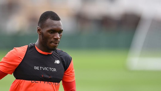 Benteke sẽ khoác áo Crystal Palace mùa này