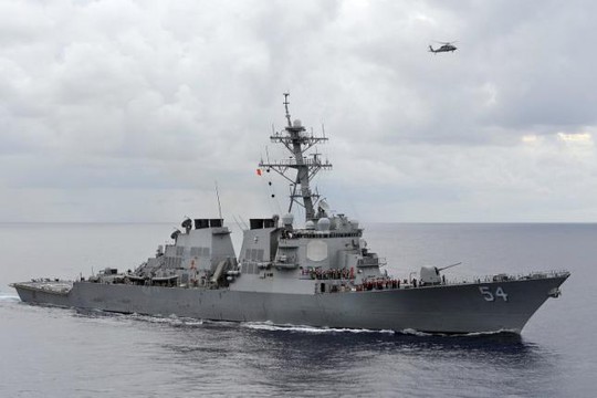 Tàu khu trục USS Curtis Wilbur của Mỹ. Ảnh: Reuters