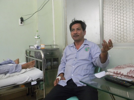 
Anh Nguyễn Du, tài xế xe Phương Trang tại bệnh viện
