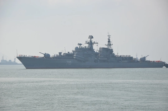 Tàu khu trục Bystry số hiệu 715 chuyên trách chống hạm và phòng không của Hải quân Nga