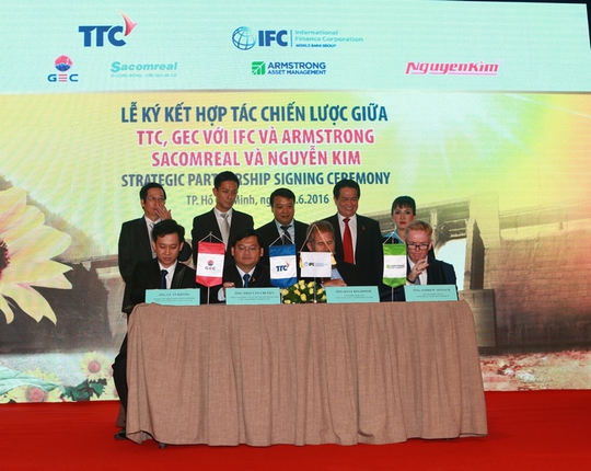 
Lễ ký kết hợp tác chiến lược giữa TTC, GEC với IFC và Armstrong
