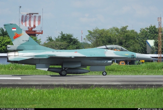 Chiếc F-16 của Không quân Indonesia Ảnh: PLANESPOTTERS.NET