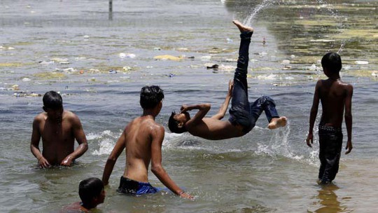 
Hiện tượng thời tiết khắc nghiệt El Nino khiến nhiệt độ nhiều nơi trên thế giới tăng cao. Ảnh: AP
