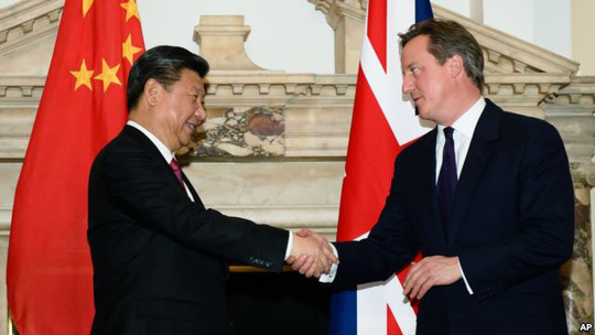 Trong chuyến thăm Anh vào tháng 10 năm ngoái, Chủ tịch Trung Quốc Tập Cận Bình gửi gắm thông điệp mong muốn châu Âu hùng mạnh và đoàn kết Ảnh: AP