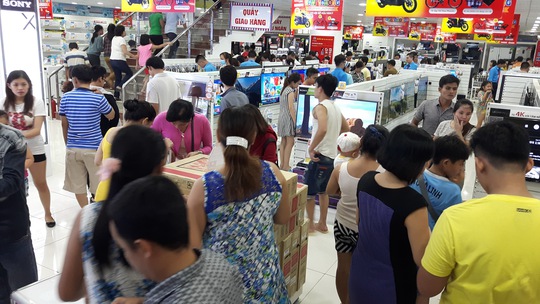 
Không chỉ được hoàn tiền taxi, khách hàng còn có cơ hội mua sắm nhiều sản phẩm giảm giá sâu tại Thiên Hòa
