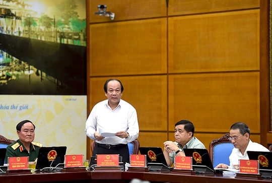 Bộ trưởng, Chủ nhiệm Văn phòng Chính phủ Mai Tiến Dũng cho biết còn 30 văn bản phải ban hành Ảnh: Quang Hiếu