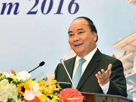 Thủ tướng Nguyễn Xuân Phúc: Cán bộ ngoại giao đừng kín cổng cao tường quá - Ảnh: Thế giới và Việt Nam