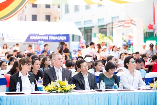 Toàn cảnh buổi khai mạc ngày hội học sinh toàn cầu