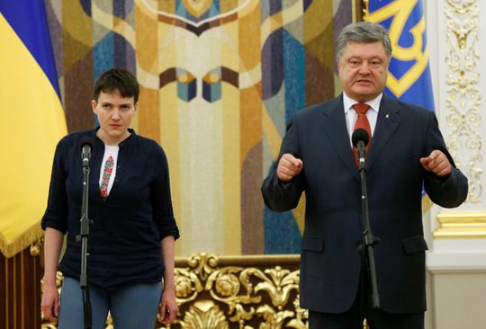 Trong lễ đón cùng Tổng thống Poroshenko