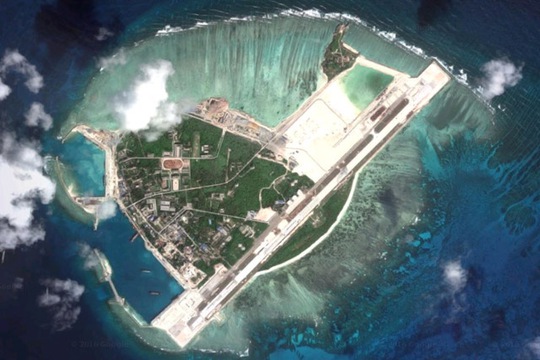 
Trung Quốc có thể bị kiện vì xây dựng đảo nhân tạo, tàn phá môi trường trên biển Đông. Ảnh: Google Earth

 

