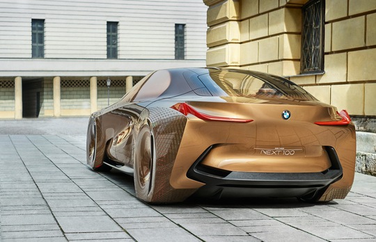 Khám phá xế lạ siêu công nghệ của BMW
