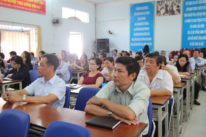 Cán bộ Công đoàn và đại diện các doanh nghiệp quận 3, TP HCM nghe tuyên truyền về pháp luật