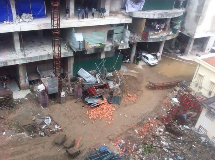 Hà Nội: Rơi thang máy, 3 người thương vong