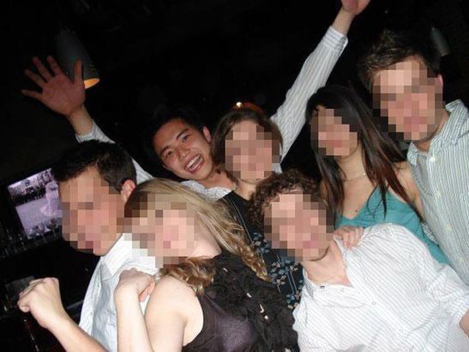 Eric Van Nguyen trong một bức ảnh chụp tại Đại học Québec à Montréal năm 2000. Ảnh: Le Journal de Montréal
