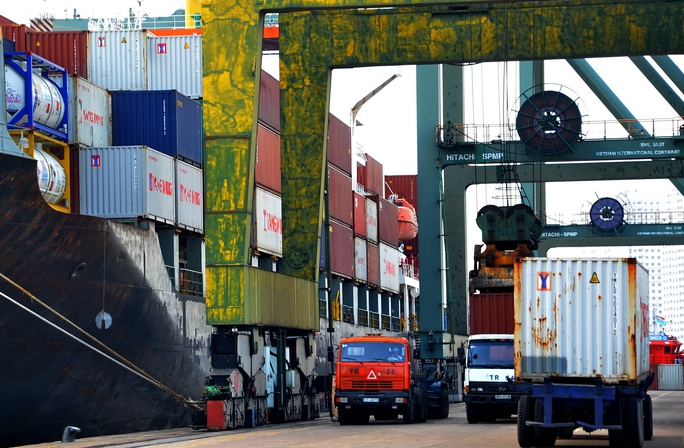 
Ngành logistics Việt Nam chưa thể làm chủ việc vận chuyển hàng xuất nhập khẩu Ảnh: Tấn Thạnh
