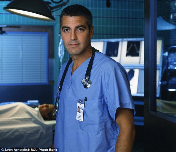 George Clooney lúc mới nổi tiếng nhờ vai diễn trong phim truyền hình E.R.