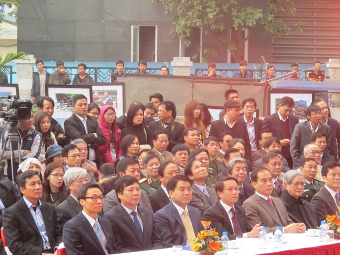 Các đại biểu tham dự hội báo
