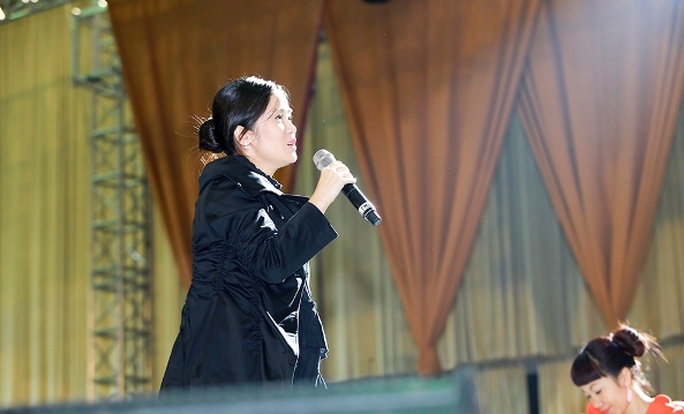 Nữ ca sĩ Hồng Nhung