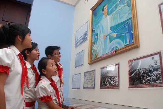 Đưa học sinh đến bảo tàng cũng là cách dạy - học lịch sử hiệu quả. Trong ảnh: Học sinh tham quan Bảo tàng Hồ Chí Minh Chi nhánh TP HCMẢnh: Tấn Thạnh