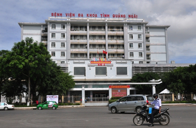 
Bệnh viện đa khoa Quảng Ngãi, nơi xảy ra vụ tự tử của hai cha con. Ảnh: T.Trực
